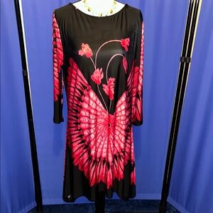 Elegant Black and Pink Butterfly Print Women's Tunic Top